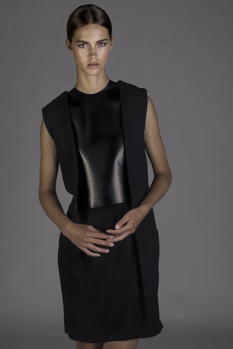 Solar fashion - wearable technology by Pauline Van Dongen